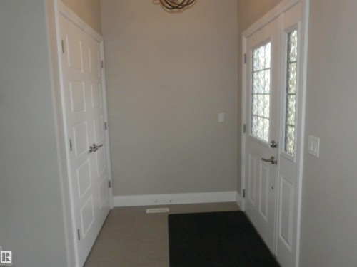 628 Ortona Way Nw, Edmonton, AB - Indoor Photo Showing Other Room