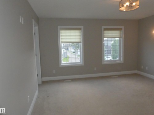 628 Ortona Way Nw, Edmonton, AB - Indoor Photo Showing Other Room