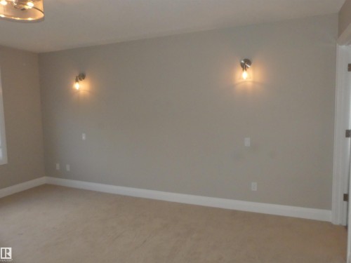 628 Ortona Way Nw, Edmonton, AB - Indoor Photo Showing Other Room