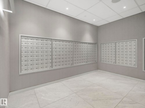 3308 10360 102 Street, Edmonton, AB - Indoor Photo Showing Other Room