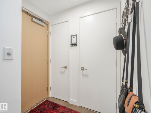 3308 10360 102 Street, Edmonton, AB - Indoor Photo Showing Other Room