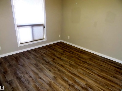 108 10518 113 Street, Edmonton, AB - Indoor Photo Showing Other Room