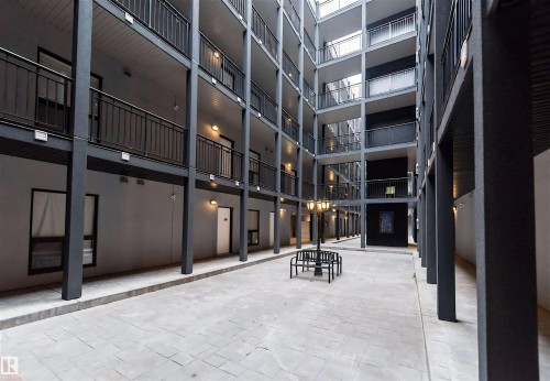 108 10518 113 Street, Edmonton, AB - Outdoor