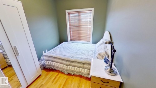 1604 Blackmore Court, Edmonton, AB - Indoor Photo Showing Bedroom