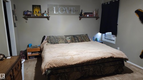 5101 58 Avenue, Elk Point, AB - Indoor Photo Showing Bedroom
