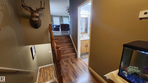 5101 58 Avenue, Elk Point, AB - Indoor Photo Showing Other Room