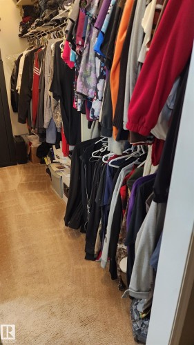 5101 58 Avenue, Elk Point, AB - Indoor With Storage