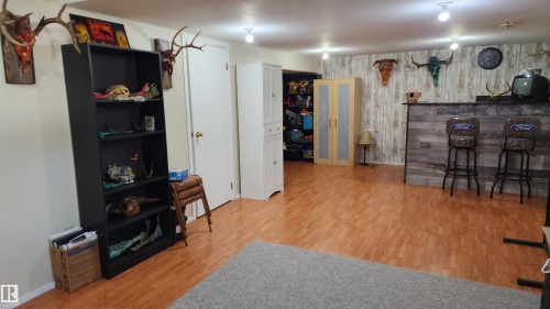 5101 58 Avenue, Elk Point, AB - Indoor Photo Showing Other Room
