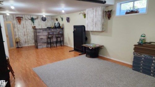 5101 58 Avenue, Elk Point, AB - Indoor