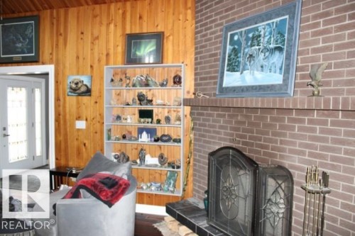 28 Silver Beach, Rural Wetaskiwin County, AB - Indoor With Fireplace