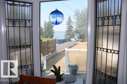 28 Silver Beach, Rural Wetaskiwin County, AB - Indoor Photo Showing Other Room