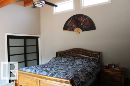 28 Silver Beach, Rural Wetaskiwin County, AB - Indoor Photo Showing Bedroom