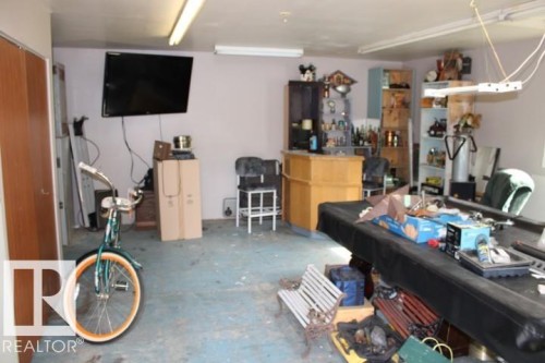 28 Silver Beach, Rural Wetaskiwin County, AB - Indoor