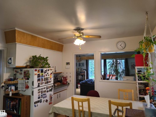 10115 83 Avenue Nw, Edmonton, AB - Indoor Photo Showing Dining Room