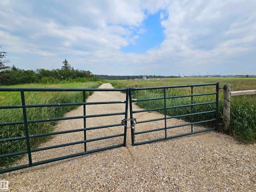 Twp 534 Rr232, Rural Strathcona County, AB 