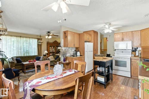 9608 98A Street, Morinville, AB - Indoor