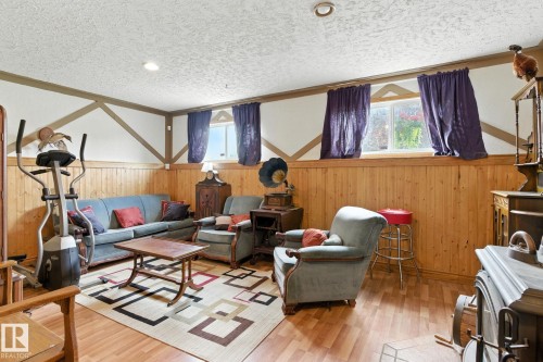 9608 98A Street, Morinville, AB - Indoor