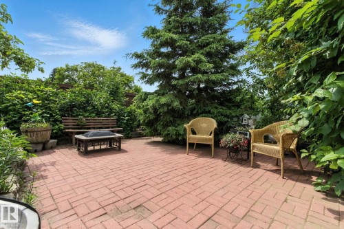 9608 98A Street, Morinville, AB - Outdoor