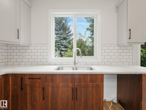 23A Sable Crescent, St. Albert, AB - Indoor Photo Showing Kitchen With Double Sink