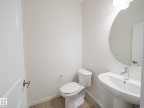 8720 224 Street, Edmonton, AB - Indoor Photo Showing Bathroom