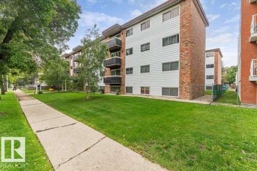 404 10320 113 Street, Edmonton, AB - Outdoor