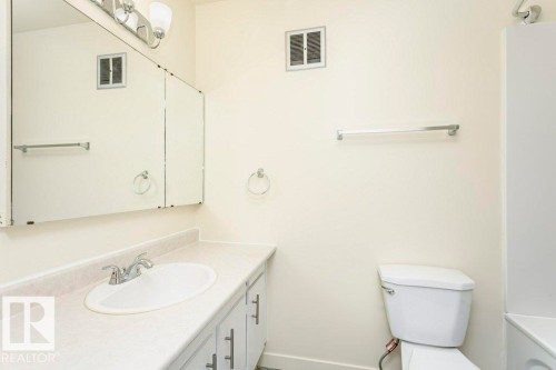 404 10320 113 Street, Edmonton, AB - Indoor Photo Showing Bathroom