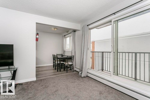 404 10320 113 Street, Edmonton, AB - Indoor Photo Showing Other Room