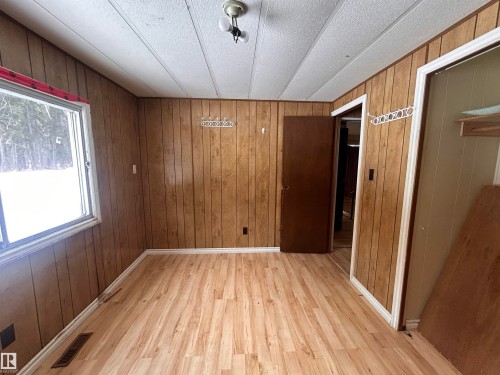 3260 Calling Lake Drive, Calling Lake, AB - Indoor Photo Showing Other Room