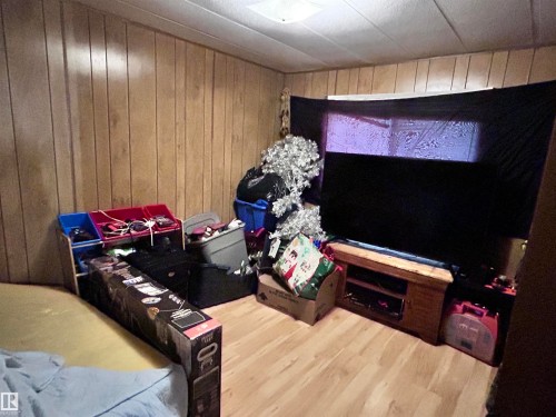 3260 Calling Lake Drive, Calling Lake, AB - Indoor Photo Showing Other Room