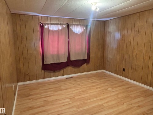 3260 Calling Lake Drive, Calling Lake, AB - Indoor Photo Showing Other Room