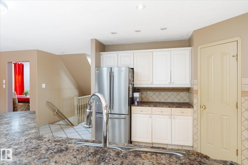 4908 187 Street, Edmonton, AB - Indoor Photo Showing Kitchen