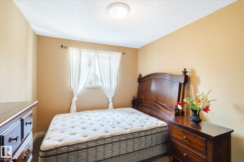 4908 187 Street, Edmonton, AB - Indoor Photo Showing Bedroom