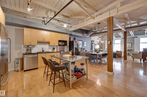 504 10169 104 Street, Edmonton, AB - Indoor