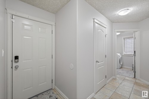 10671 180 Avenue, Edmonton, AB - Indoor Photo Showing Other Room