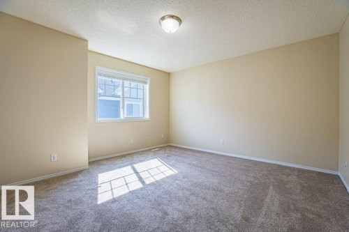 41 8304 11 Avenue, Edmonton, AB - Indoor Photo Showing Other Room
