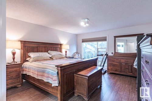 516 3 Perron Street, St. Albert, AB - Indoor Photo Showing Bedroom