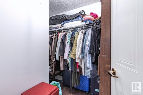 516 3 Perron Street, St. Albert, AB - Indoor With Storage