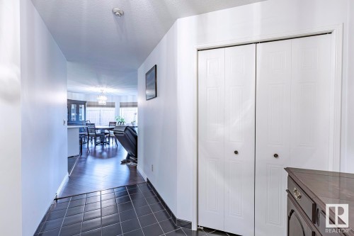 516 3 Perron Street, St. Albert, AB - Indoor Photo Showing Other Room