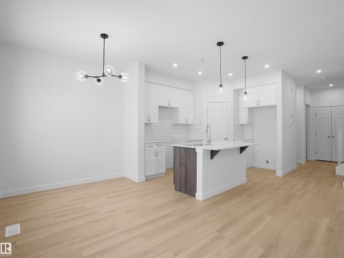 9716 Carson Place, Edmonton, AB - Indoor Photo Showing Kitchen With Upgraded Kitchen