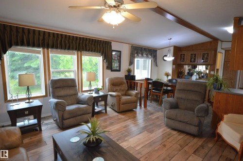 65001 Rge Rd 474, Rural Bonnyville M.D., AB - Indoor Photo Showing Living Room