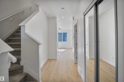 8504 183 Avenue, Edmonton, AB - Indoor Photo Showing Other Room