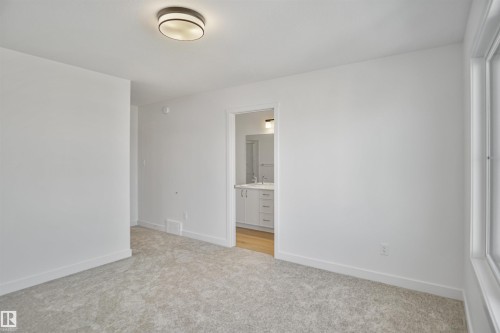 8504 183 Avenue, Edmonton, AB - Indoor Photo Showing Other Room