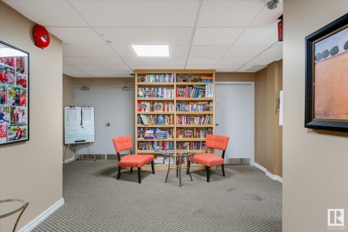 1002 9923 103 Street, Edmonton, AB - Indoor