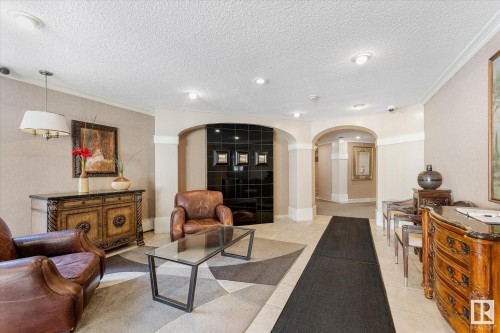 1002 9923 103 Street, Edmonton, AB - Indoor
