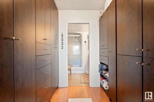 1002 9923 103 Street, Edmonton, AB - Indoor Photo Showing Other Room