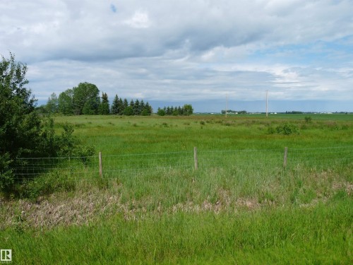 Hwy 613 Rge Rd 235, Rural Wetaskiwin County, AB 