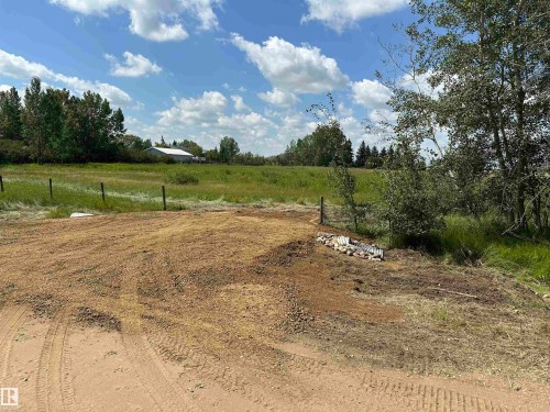 Hwy 613 Rge Rd 235, Rural Wetaskiwin County, AB 