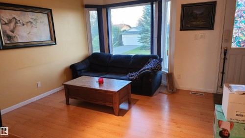 5122 59 Avenue, Elk Point, AB - Indoor