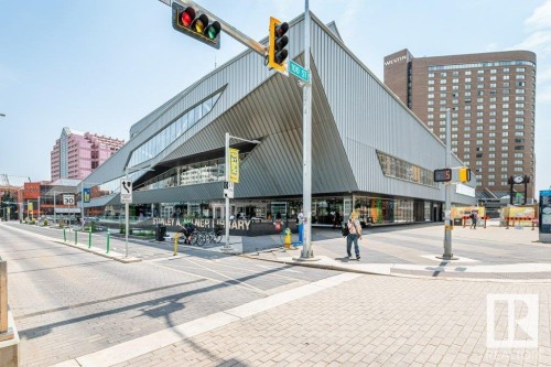 203 10009 102 Avenue, Edmonton, AB - Outdoor