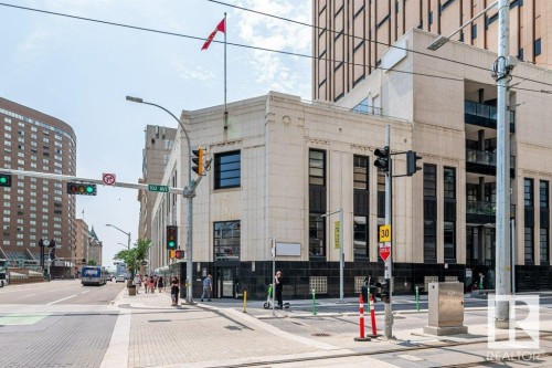 203 10009 102 Avenue, Edmonton, AB - Outdoor